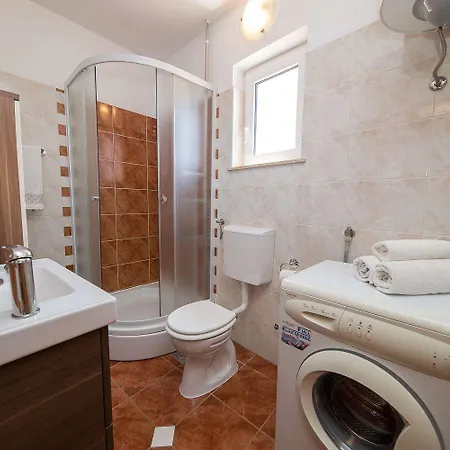 Einzigartiges Nur 300 Meter Zum Mit Meerblick, Privatem Balkon, Waschmaschine Appartement *