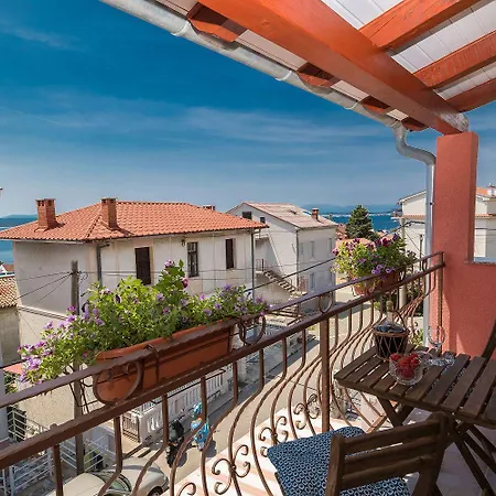 Einzigartiges Nur 300 Meter Zum Mit Meerblick, Privatem Balkon, Waschmaschine
