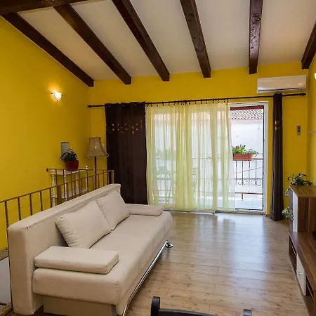 Einzigartiges Nur 300 Meter Zum Mit Meerblick, Privatem Balkon, Waschmaschine