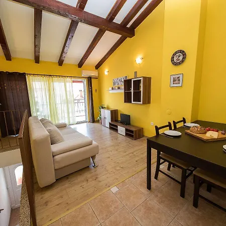 Einzigartiges Nur 300 Meter Zum Mit Meerblick, Privatem Balkon, Waschmaschine Crikvenica