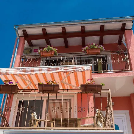 Appartement Einzigartiges Nur 300 Meter Zum Mit Meerblick, Privatem Balkon, Waschmaschine