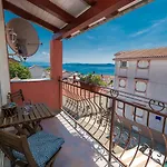 Daire Einzigartiges Nur 300 Meter Zum Mit Meerblick, Privatem Balkon, Waschmaschine *